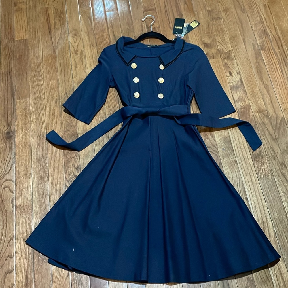 Beautiful brand new classy dress!!